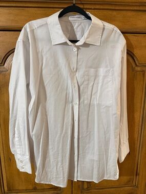 Calvin Klein Men's White Long-Sleeve Button-Down Shirt